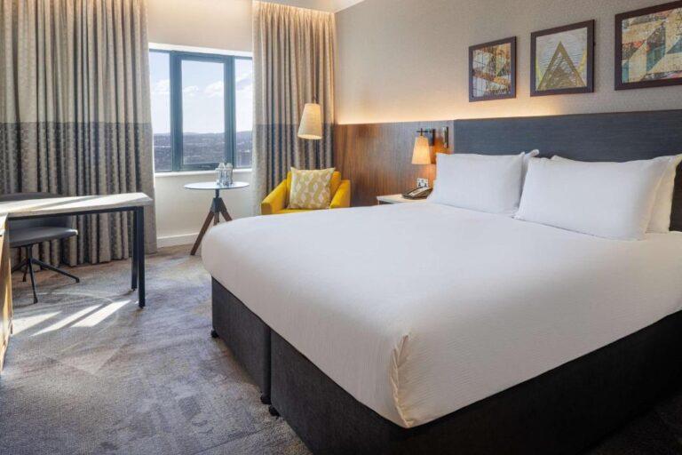 hilton-belfast-1lieu1salle-event.jpg