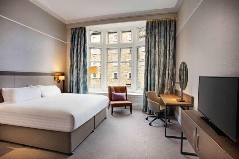 hilton-edinburgh-carlton-1lieu1salle-evenements.jpg