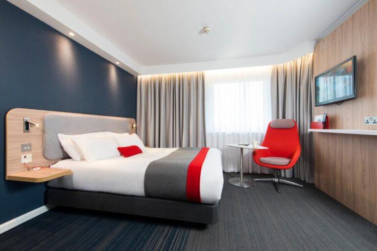 holiday-inn-aeroport-luton-1lieu1salle-events.jpg