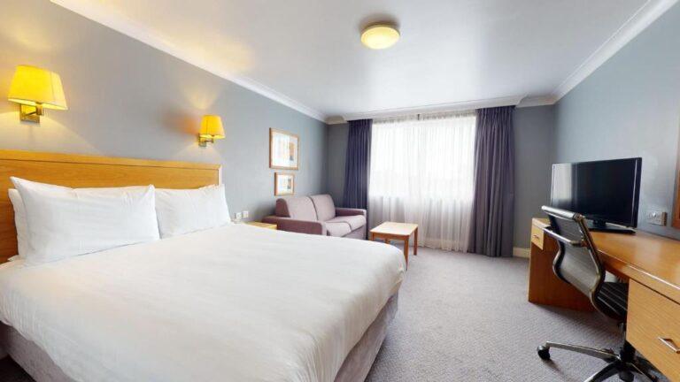 holiday-inn-basildon-1lieu1salle-events.jpg