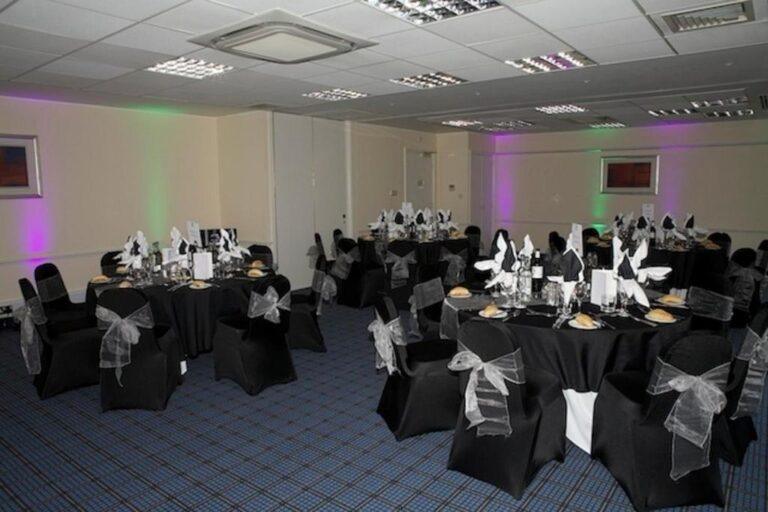 holiday-inn-colchester-1lieu1salle-reunions.jpg