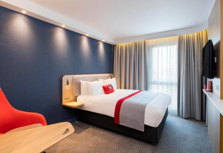 holiday-inn-express-belfast-city-1lieu1salle-event.jpg