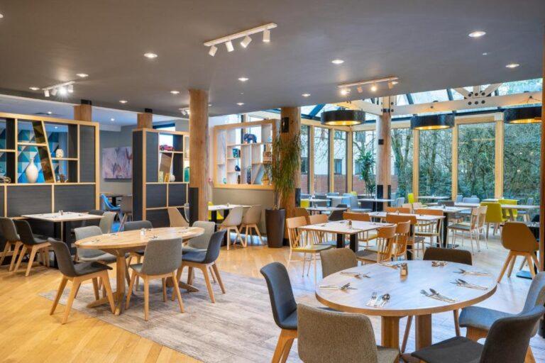 holiday-inn-hemel-hempstead-1lieu1salle-seminaire.jpg