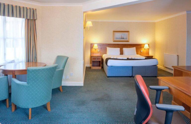 holiday-inn-ipswich-orwell-1lieu1salle-events.jpg