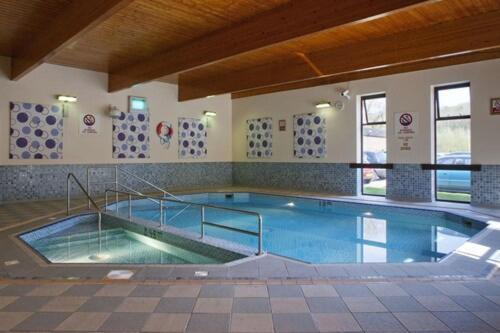holiday-inn-newport-1lieu1salle-seminaire.jpg