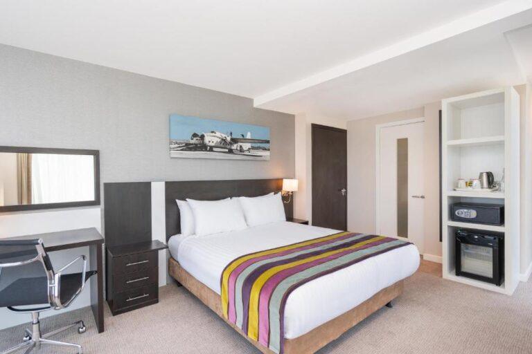 holiday-inn-southend-1lieu1salle-event.jpg
