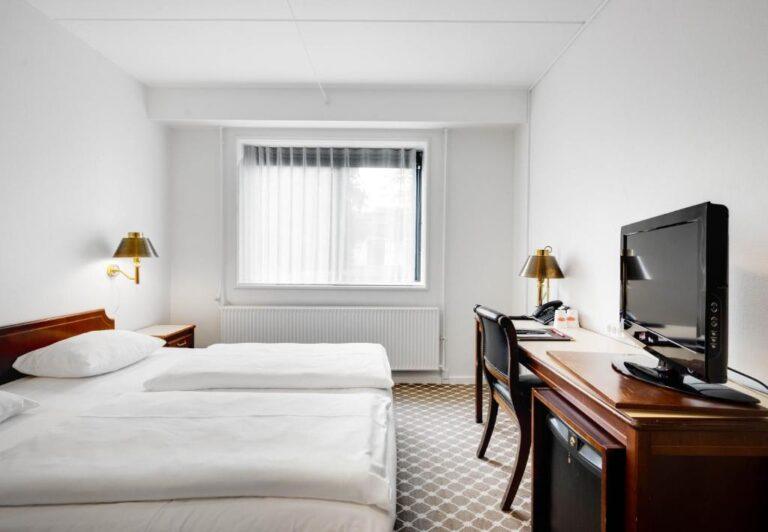 hotel-kryb-ly-kro-1lieu1salle-events.jpg