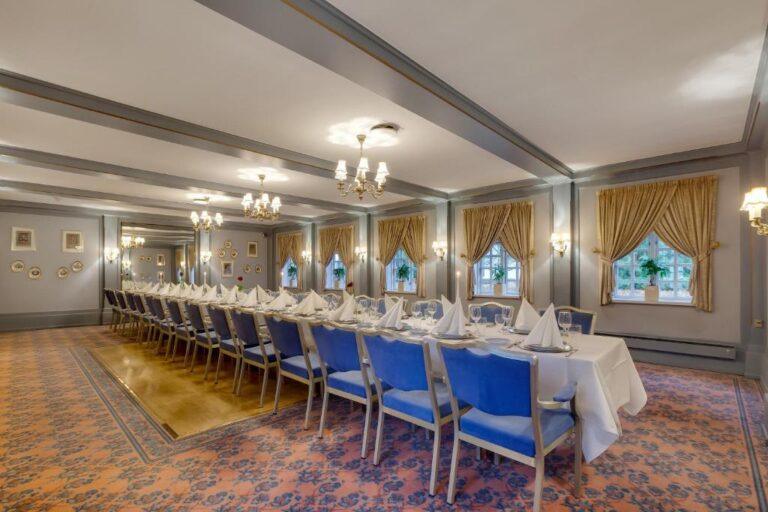 hotel-kryb-ly-kro-1lieu1salle-reunions.jpg