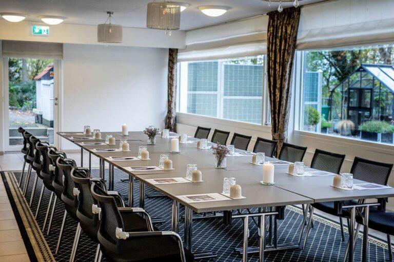 hotel-scheelsminde-1lieu1salle-meetings.jpg
