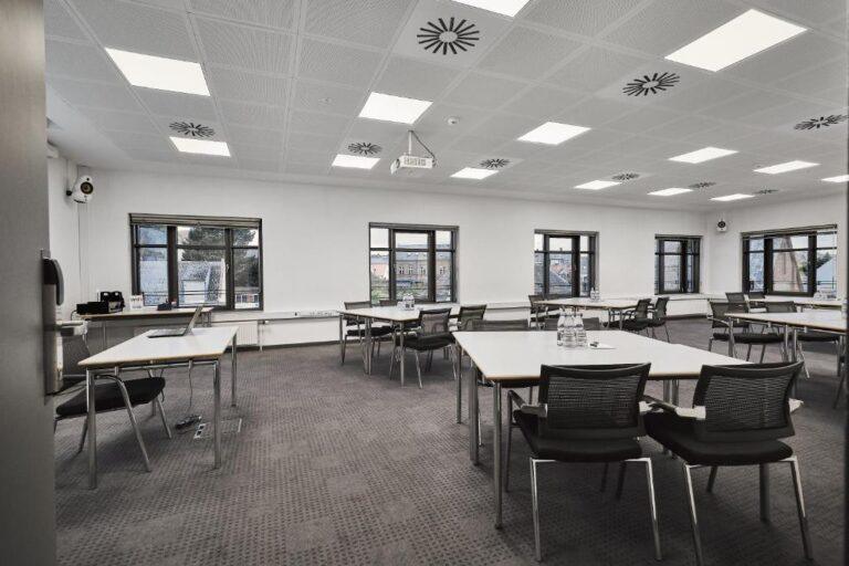 hotel-svendborg-1lieu1salle-meetings.jpg