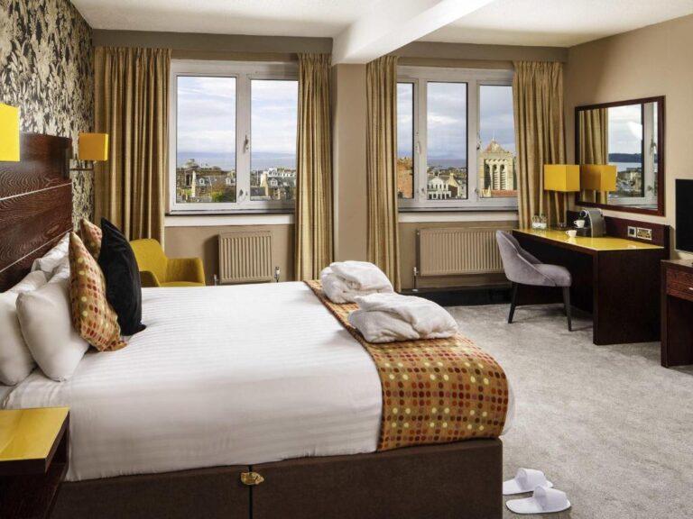 mercure-ayr-1lieu1salle-event.jpg