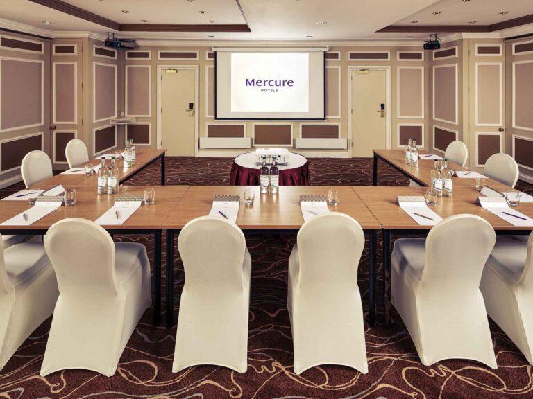 Mercure Livingston Hotel
