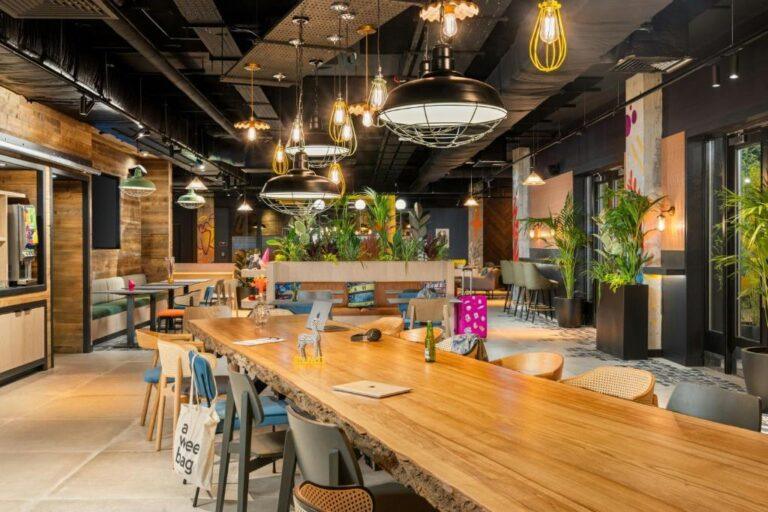 moxy-belfast-city-1lieu1salle-meetings.jpg