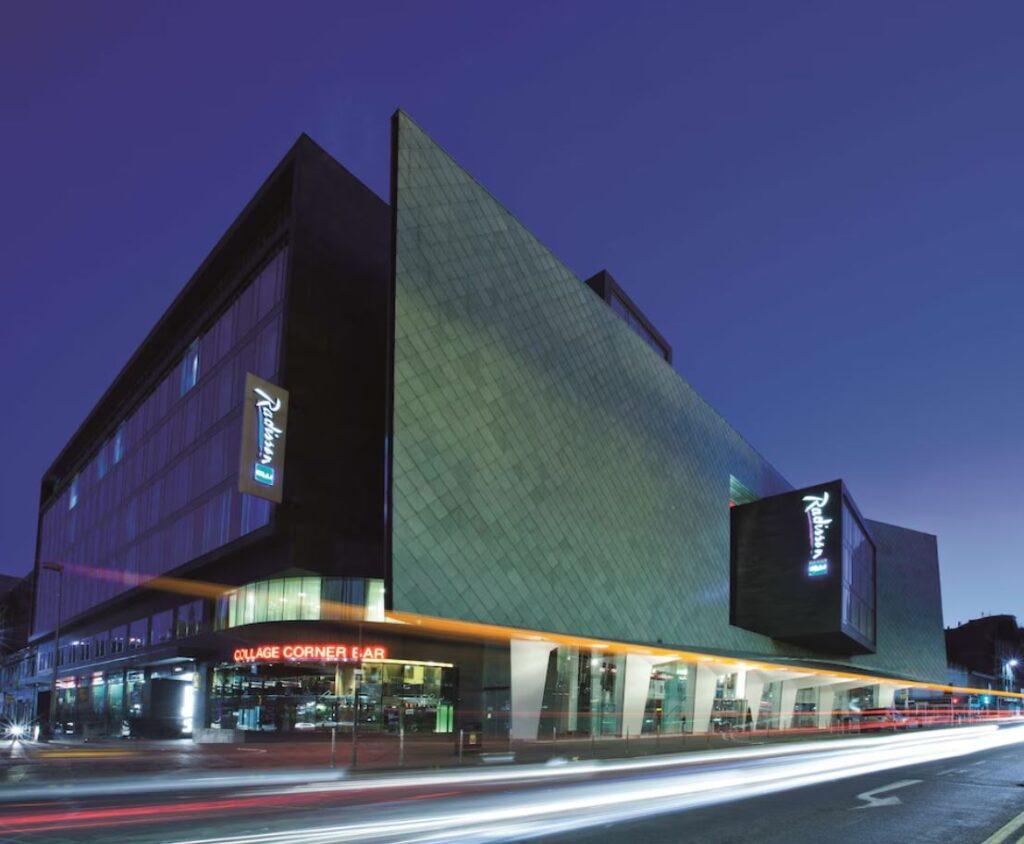 radisson-blu-glasgow-1lieu1salle-evenement.jpg