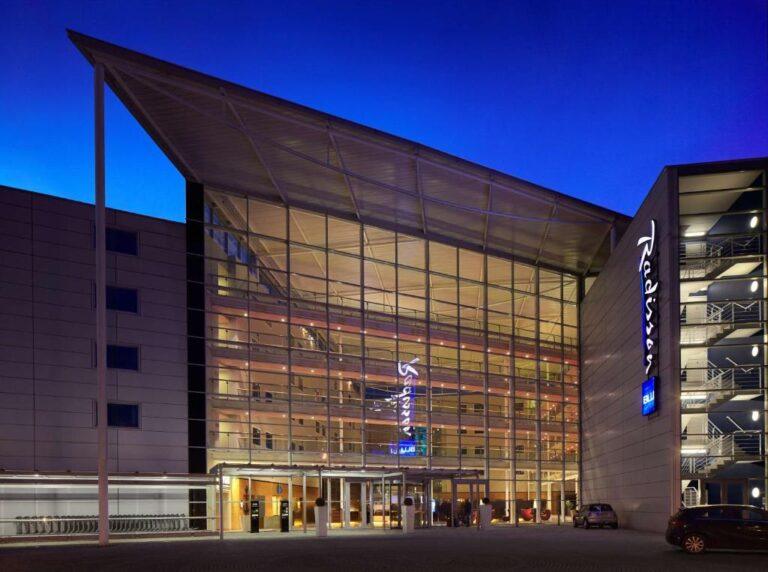 radisson-stansted-airport-1lieu1salle-evenement.jpg