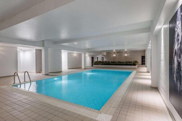 radisson-stansted-airport-1lieu1salle-seminaires.jpg