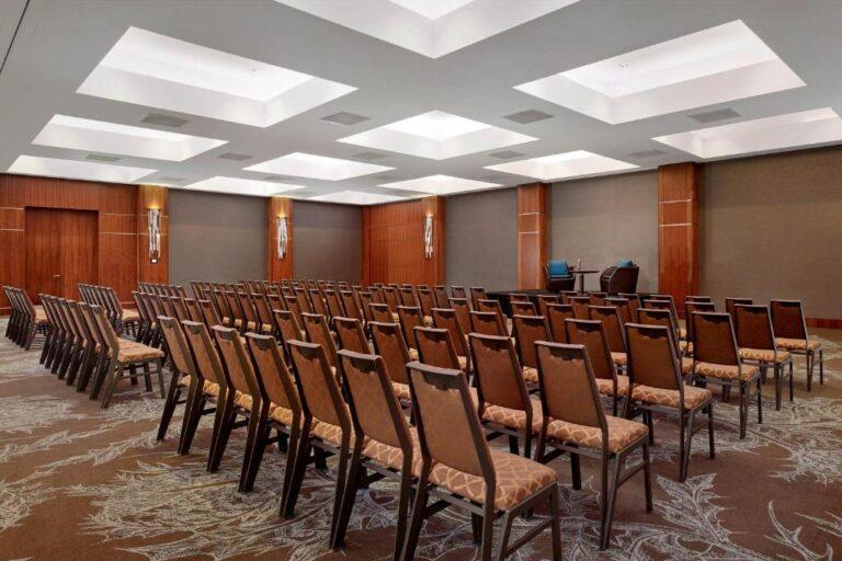 sheraton-edinburgh-1lieu1salle-meeting.jpg