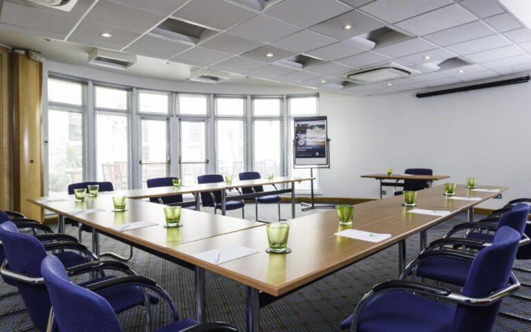 bw-heathrow-ariel-1lieu1salle-meeting.jpg