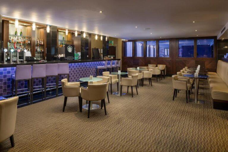 crowne-plaza-london-ealing-1lieu1salle-seminaires.jpg