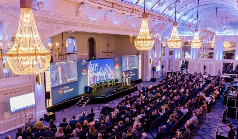 devere-grand-connaught-rooms-1lieu1salle-seminaire.jpg