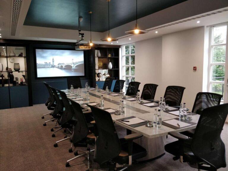 doubletree-london-kensington-1lieu1salle-reunion.jpg