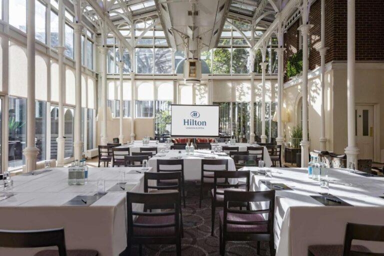 hilton-london-euston-1lieu1salle-meetings.jpg