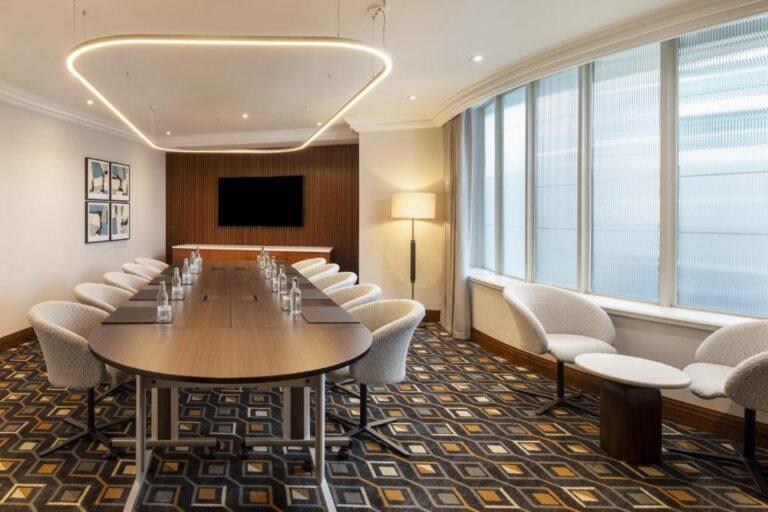 london-hilton-park-lane-1lieu1salle-reunion.jpg