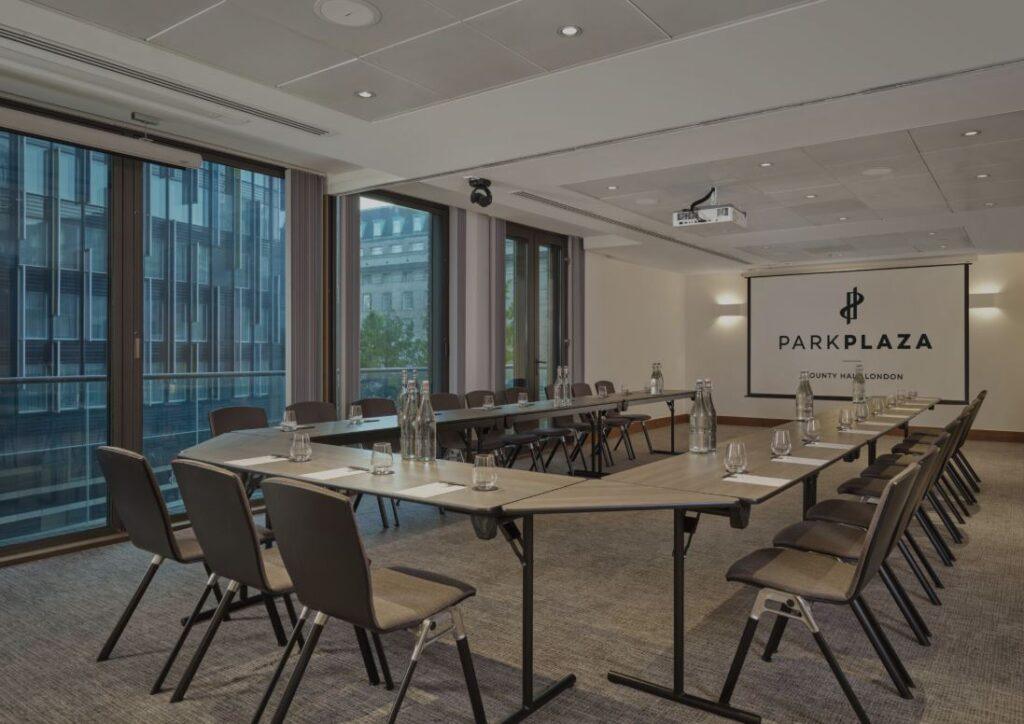 park-plaza-county-hall-london-1lieu1salle-reunion.jpg