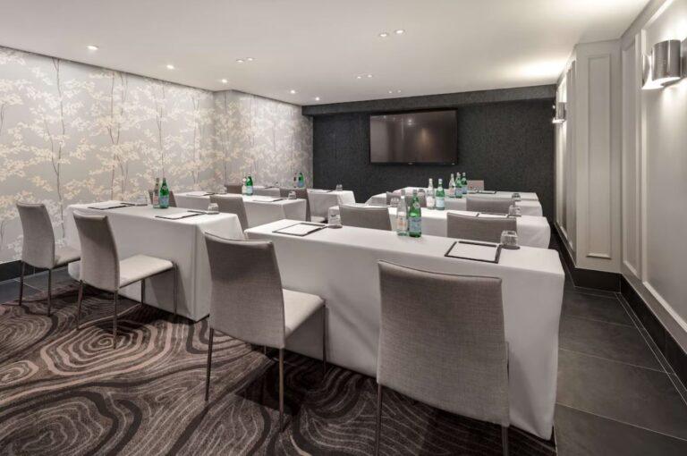 radisson-blu-london-bloomsbury-1lieu1salle-meetings.jpg