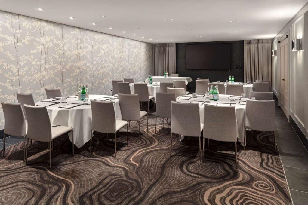 radisson-blu-london-bloomsbury-1lieu1salle-reunions.jpg
