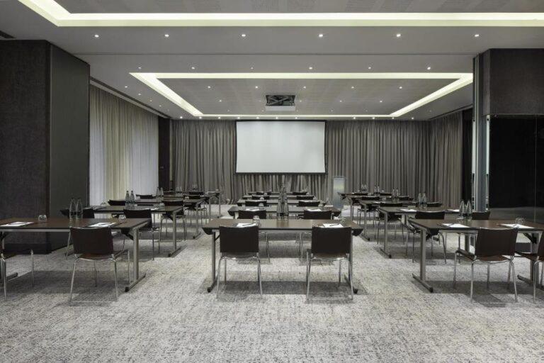 radisson-blu-london-canary-wharf-1lieu1salle-meeting.jpg