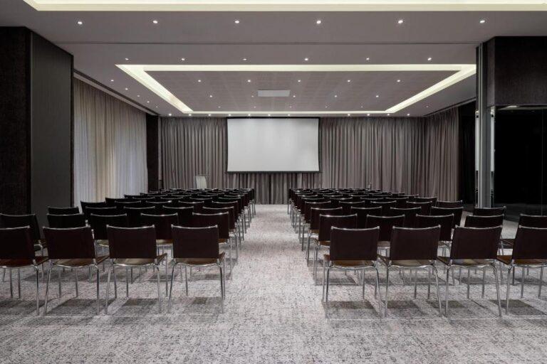 radisson-blu-london-canary-wharf-1lieu1salle-meetings.jpg