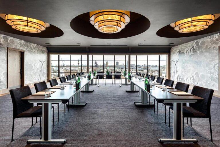 radisson-blu-london-leicester-1lieu1salle-meetings.jpg