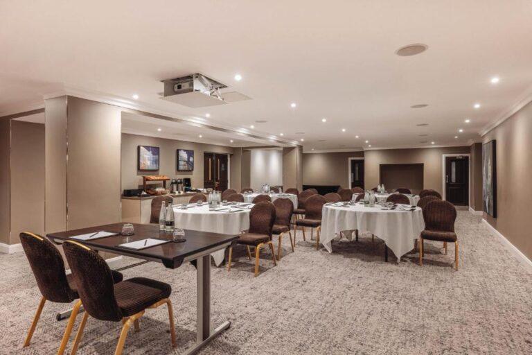 radisson-blu-london-south-kensington-1lieu1salle-meeting.jpg